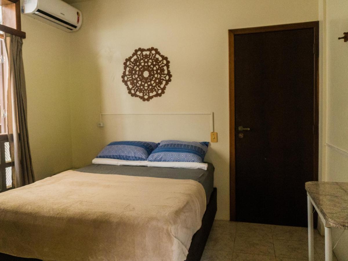 Sunhouse Albergue